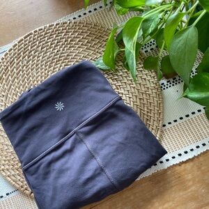 Athleta | Stash Pocket Salutation Tights